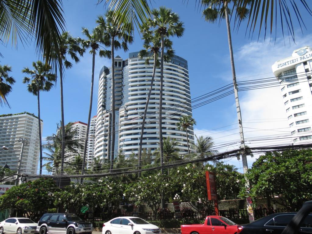 Jomtien Plaza Suite Apartments 部屋 写真